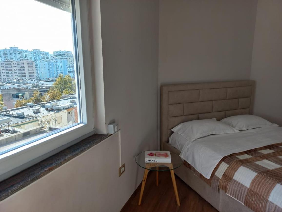 Penthouse Rooms & Aparts Tirana Exteriör bild